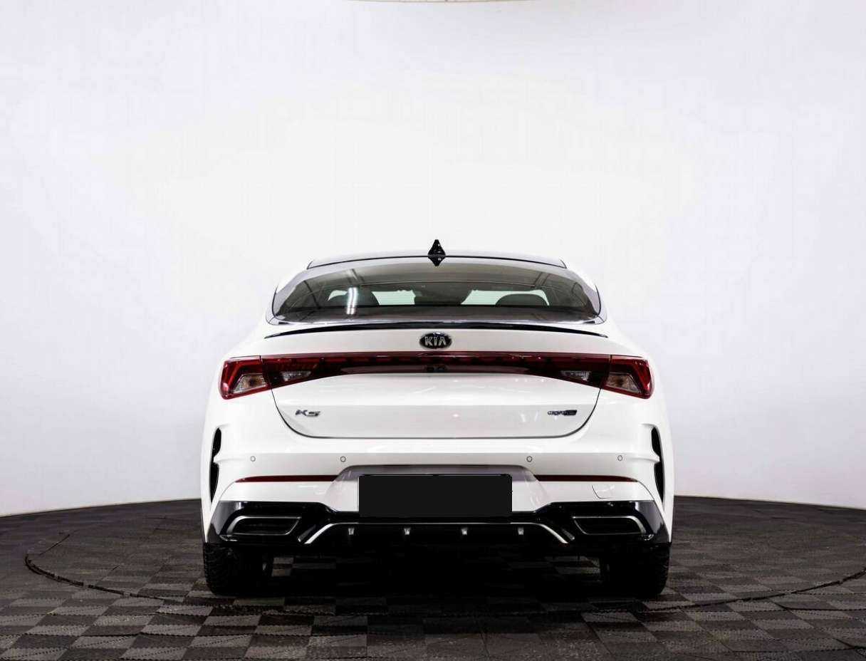 Купить Kia K5 с пробегом. Фото: #4