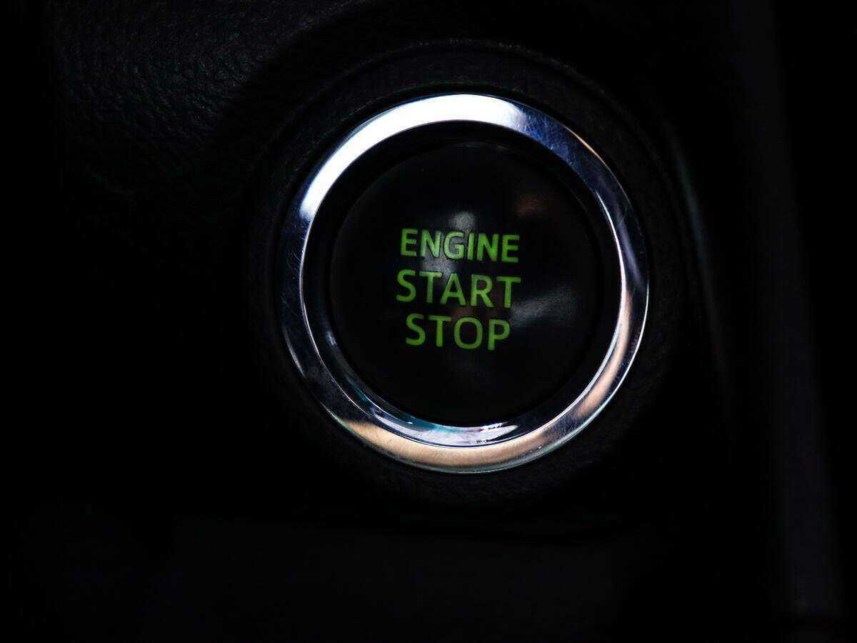 Купить Toyota Camry с пробегом. Фото: #17