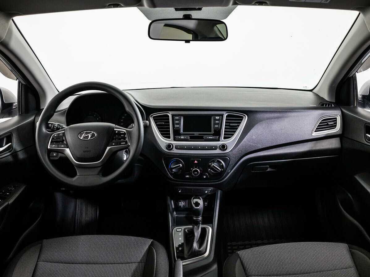 Купить Hyundai Solaris с пробегом. Фото: #12