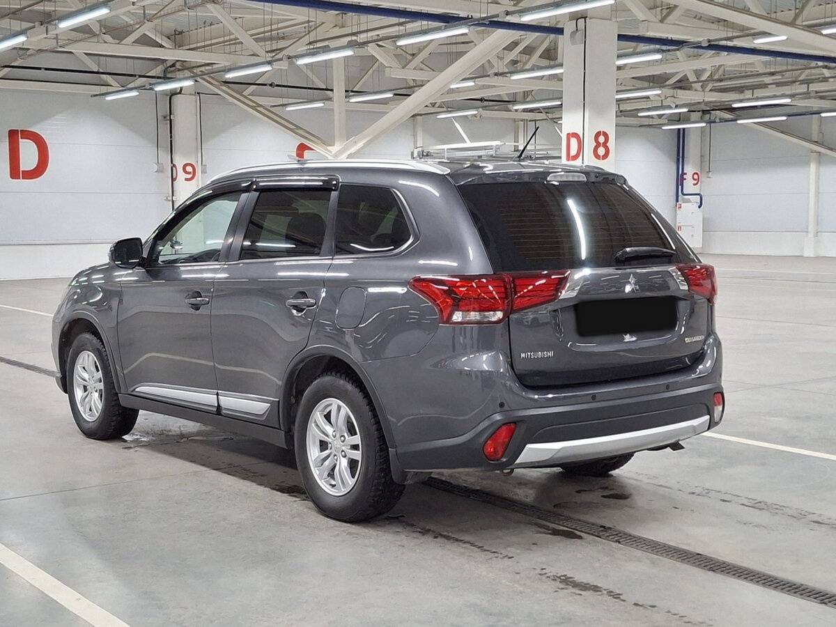 Купить Mitsubishi Outlander с пробегом. Фото: #6