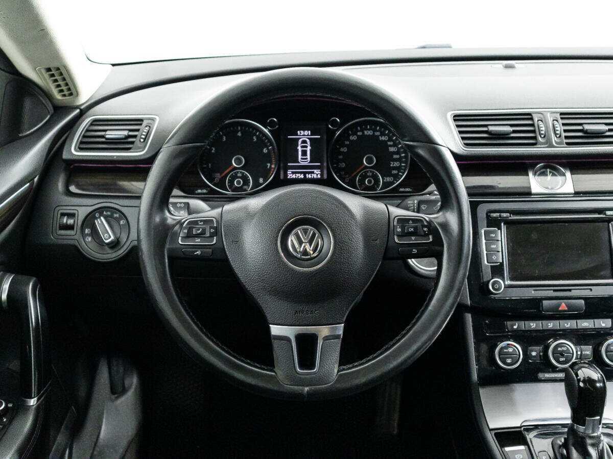 Купить Volkswagen Passat CC с пробегом. Фото: #16