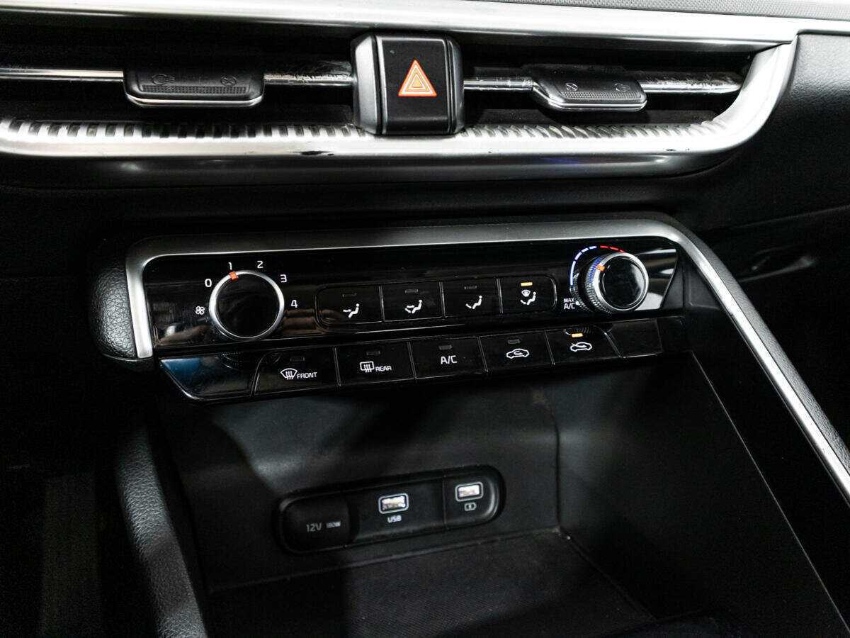 Купить Kia K5 с пробегом. Фото: #18