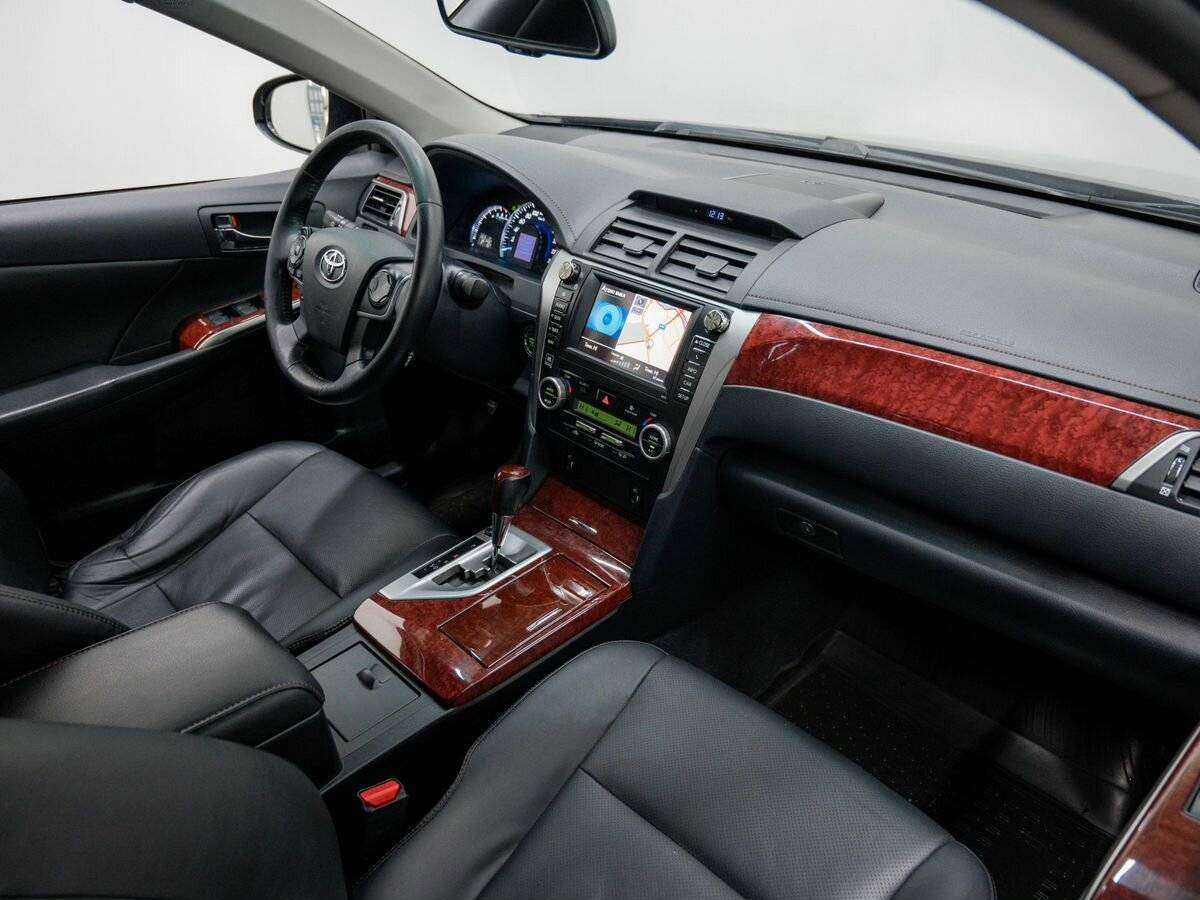 Купить Toyota Camry с пробегом. Фото: #6