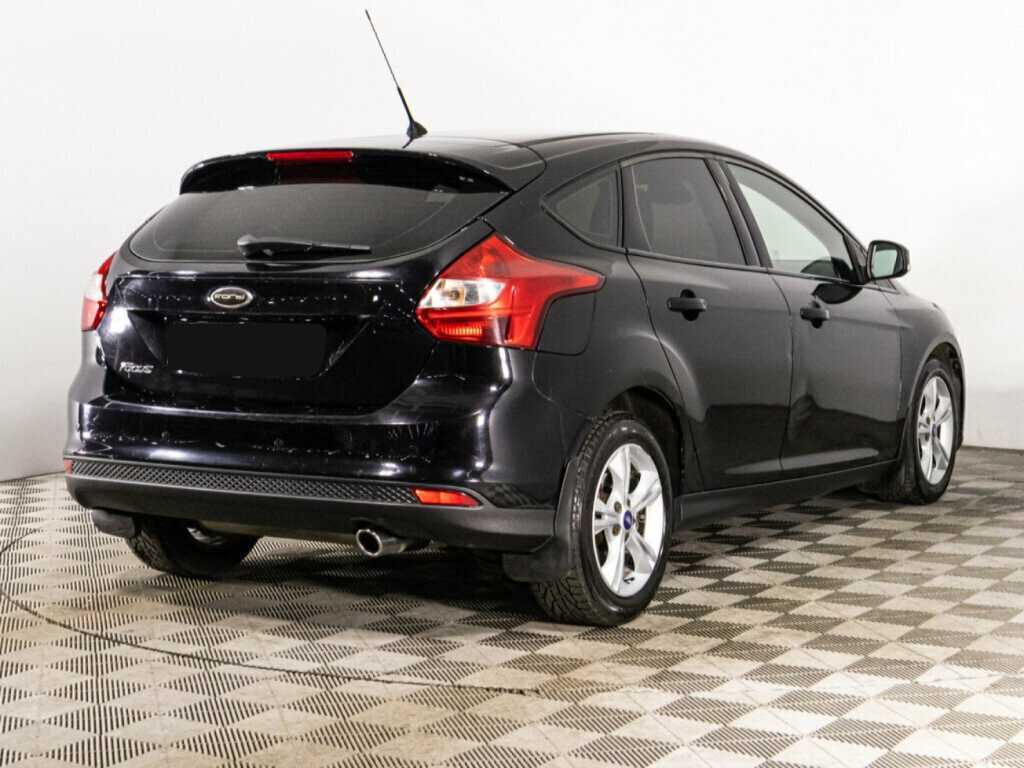 Купить Ford Focus с пробегом. Фото: #4