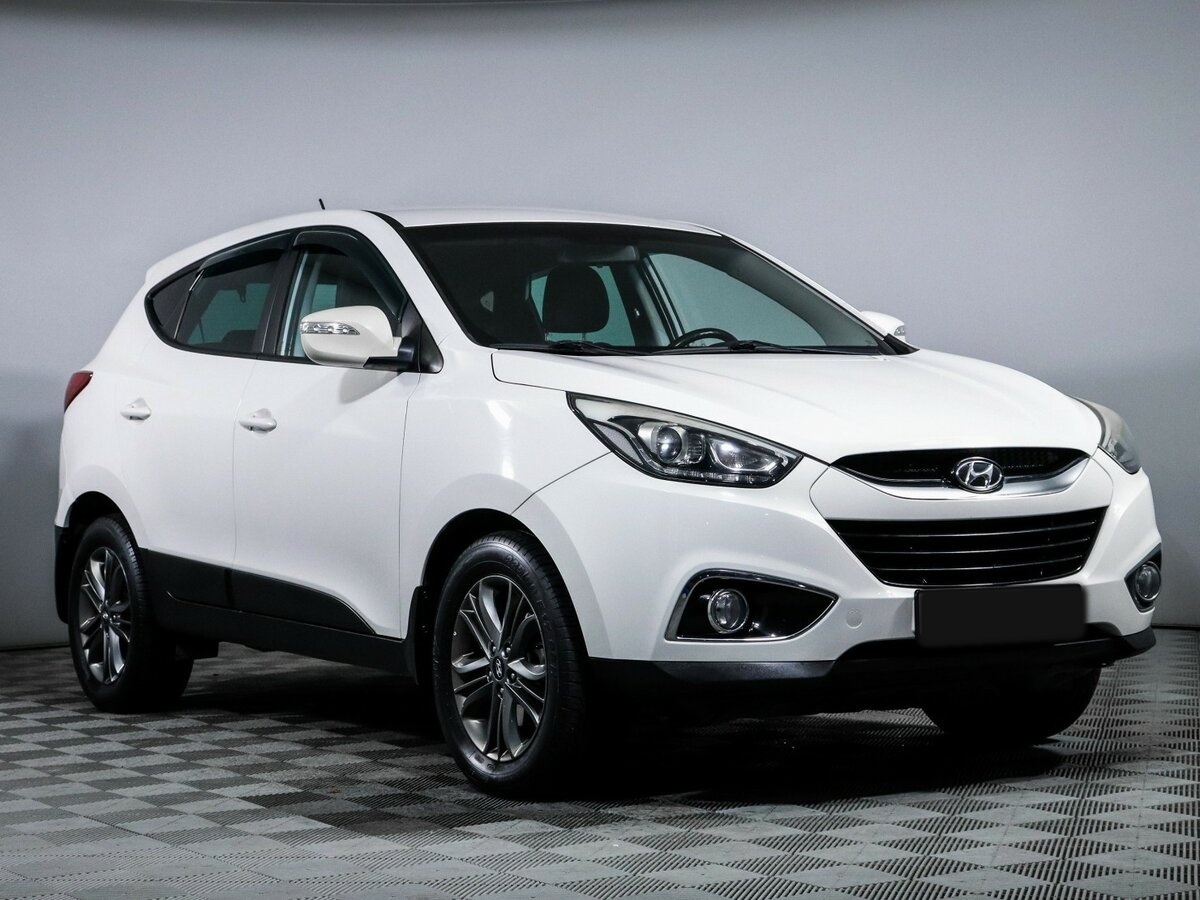 Купить Hyundai ix35 с пробегом. Фото: #2