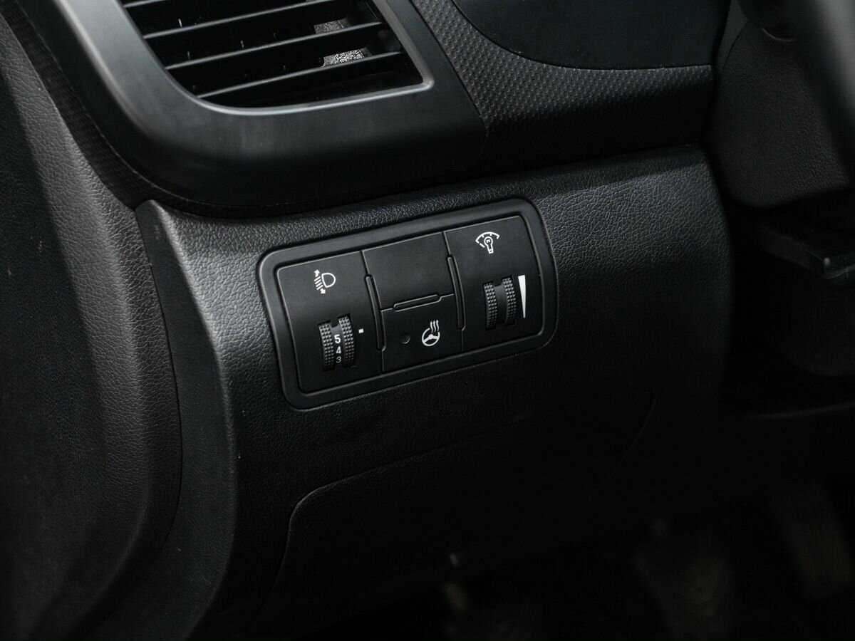 Купить Hyundai Solaris с пробегом. Фото: #16