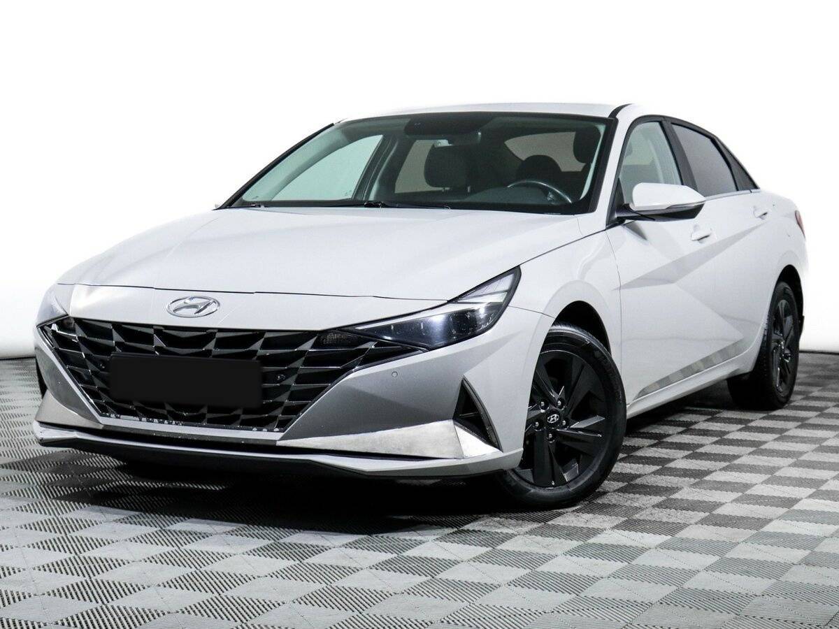 Купить Hyundai Elantra с пробегом. Посмотреть фото