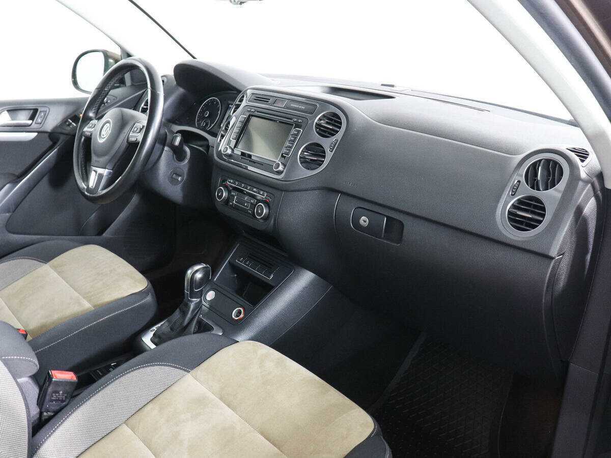 Купить Volkswagen Tiguan с пробегом. Фото: #7