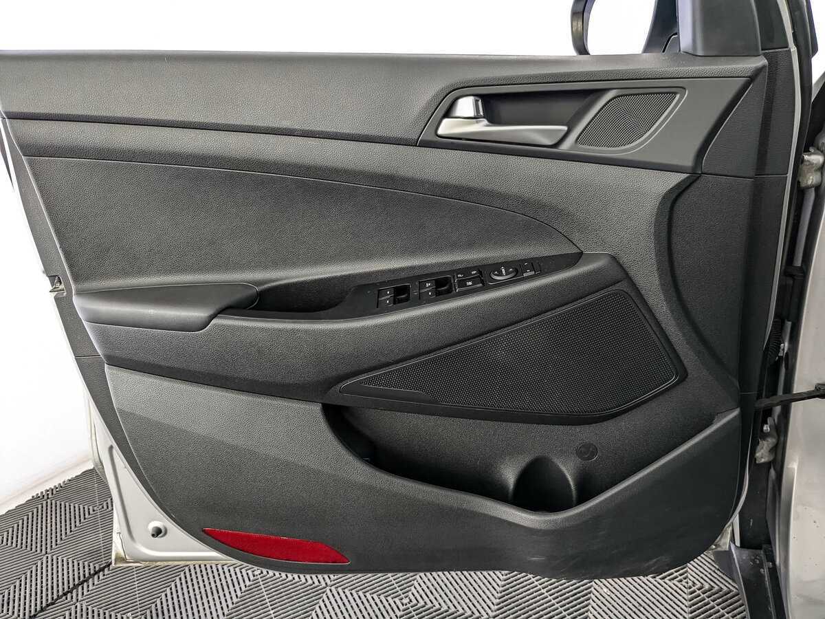 Купить Hyundai Tucson с пробегом. Фото: #14