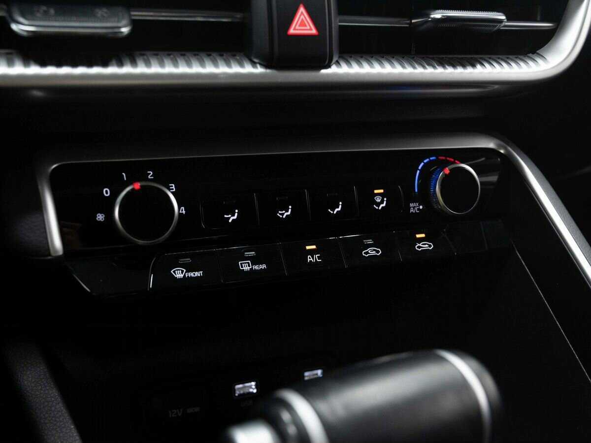 Купить Kia K5 с пробегом. Фото: #22