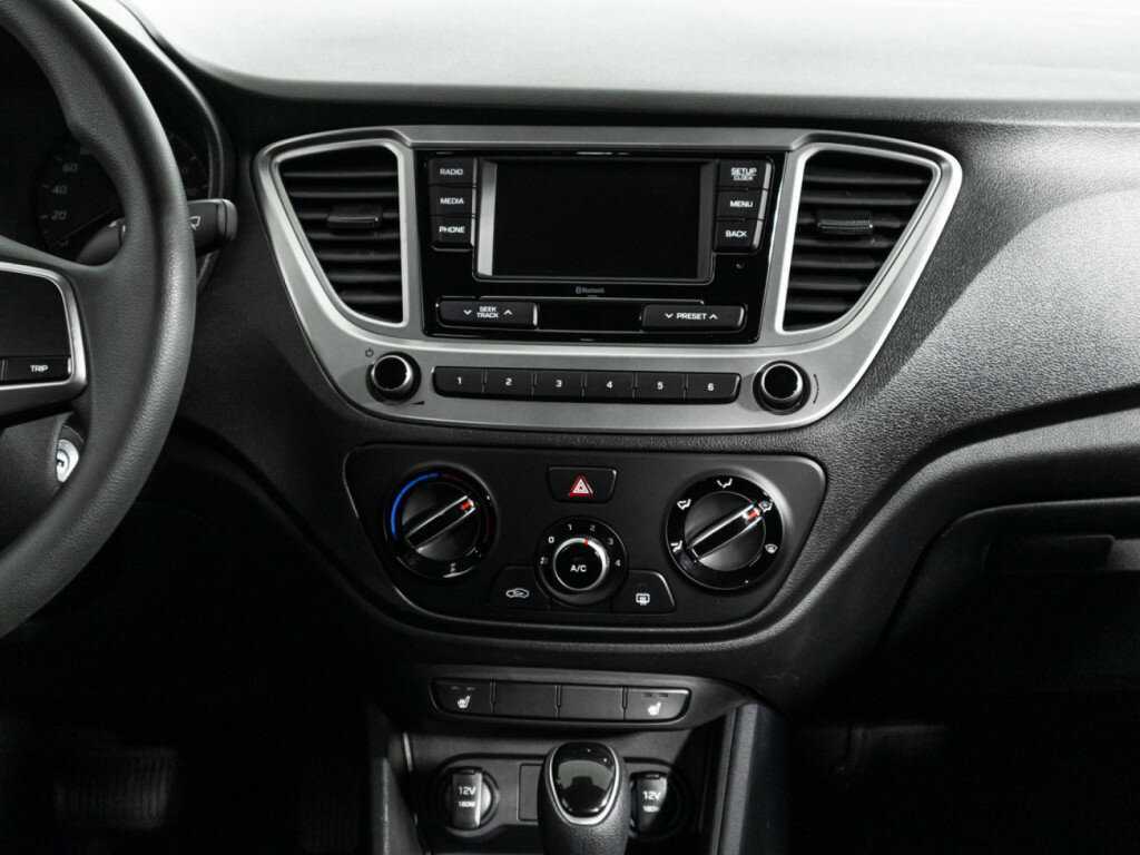 Купить Hyundai Solaris с пробегом. Фото: #13