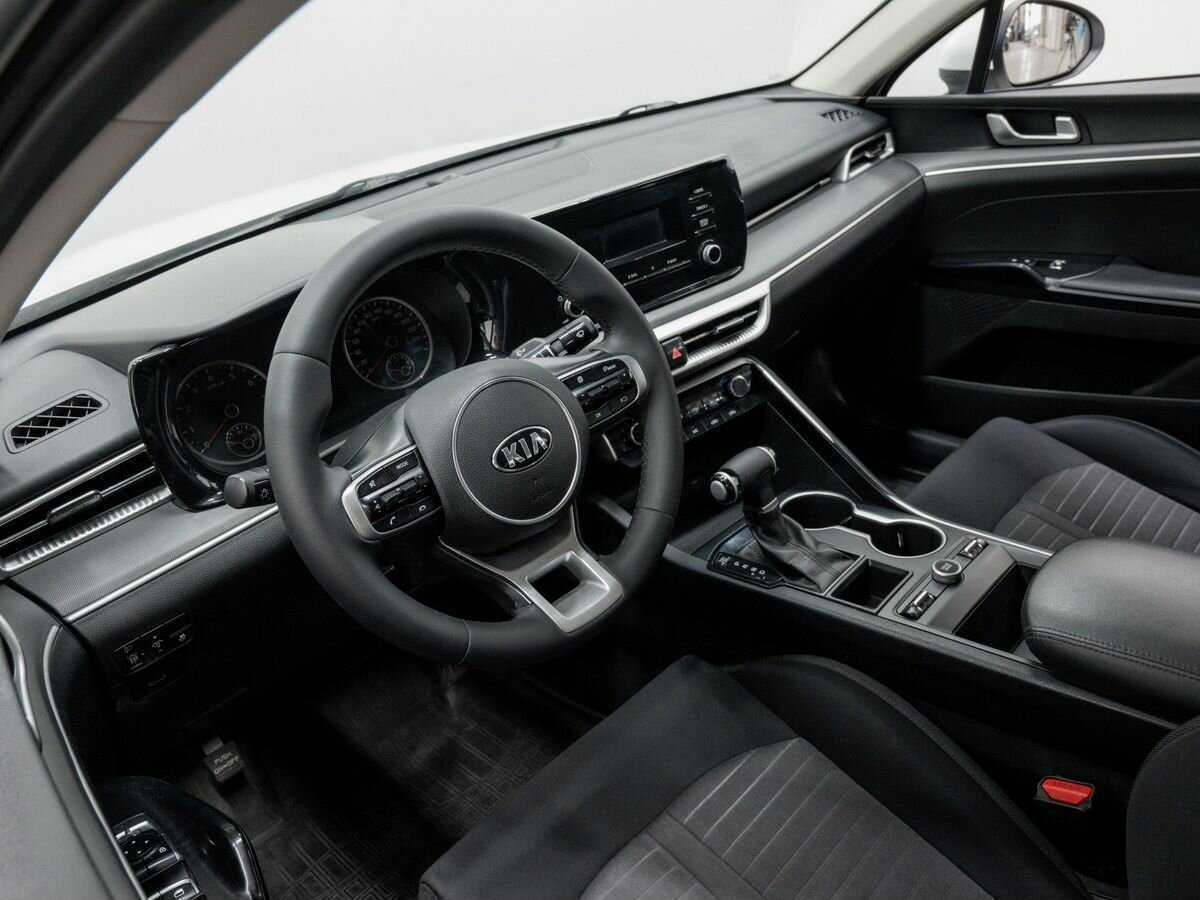 Купить Kia K5 с пробегом. Фото: #12