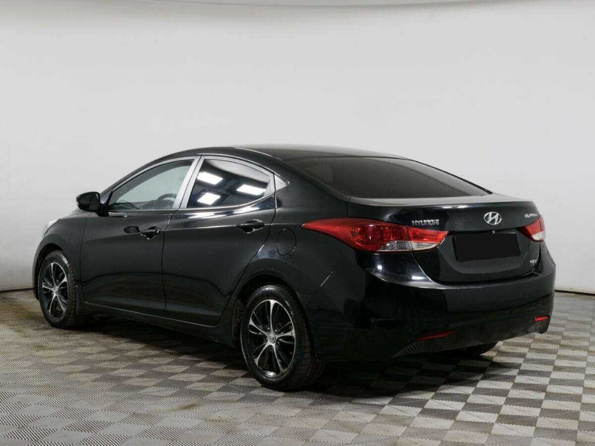 Купить Hyundai Elantra с пробегом. Фото: #6
