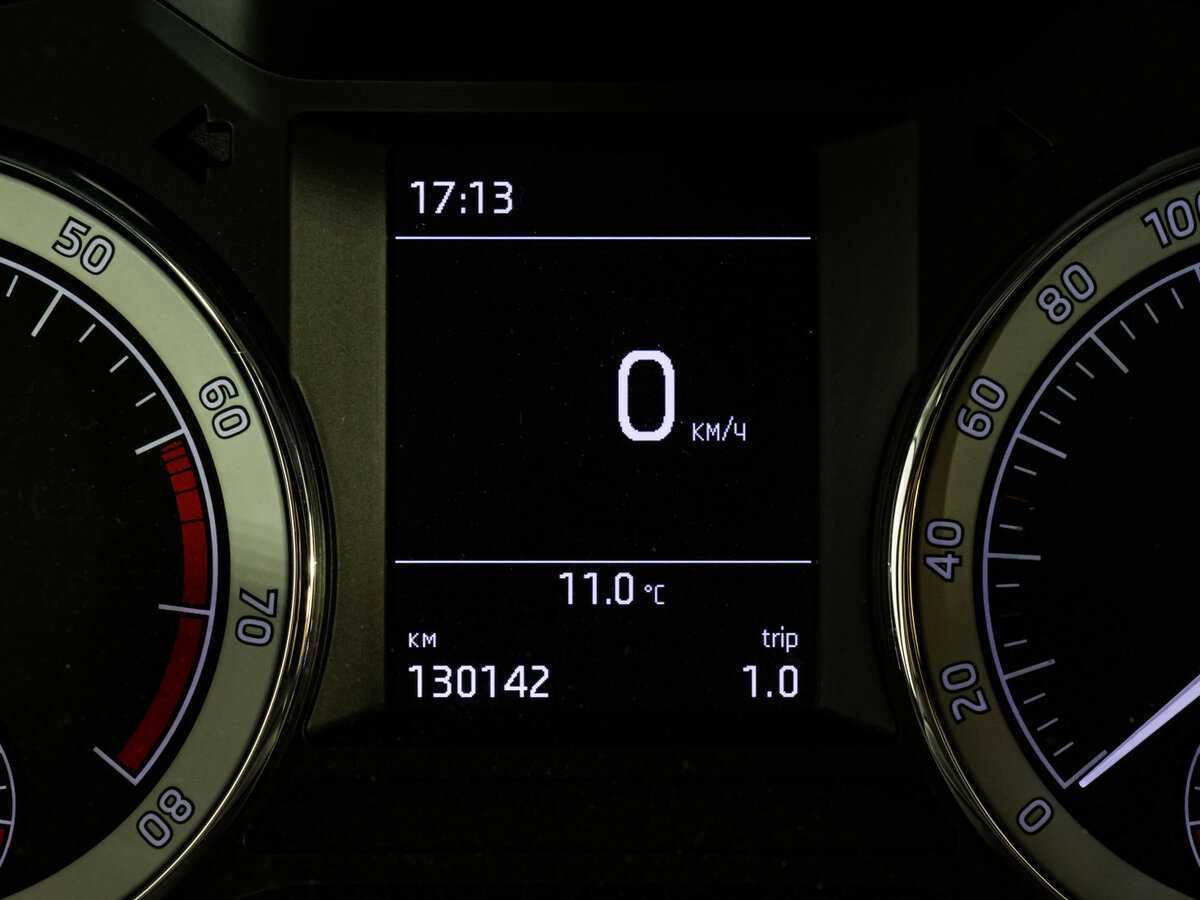 Купить Skoda Octavia с пробегом. Фото: #11