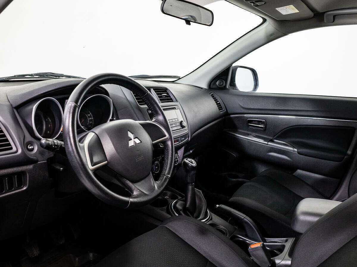 Купить Mitsubishi ASX с пробегом. Фото: #9