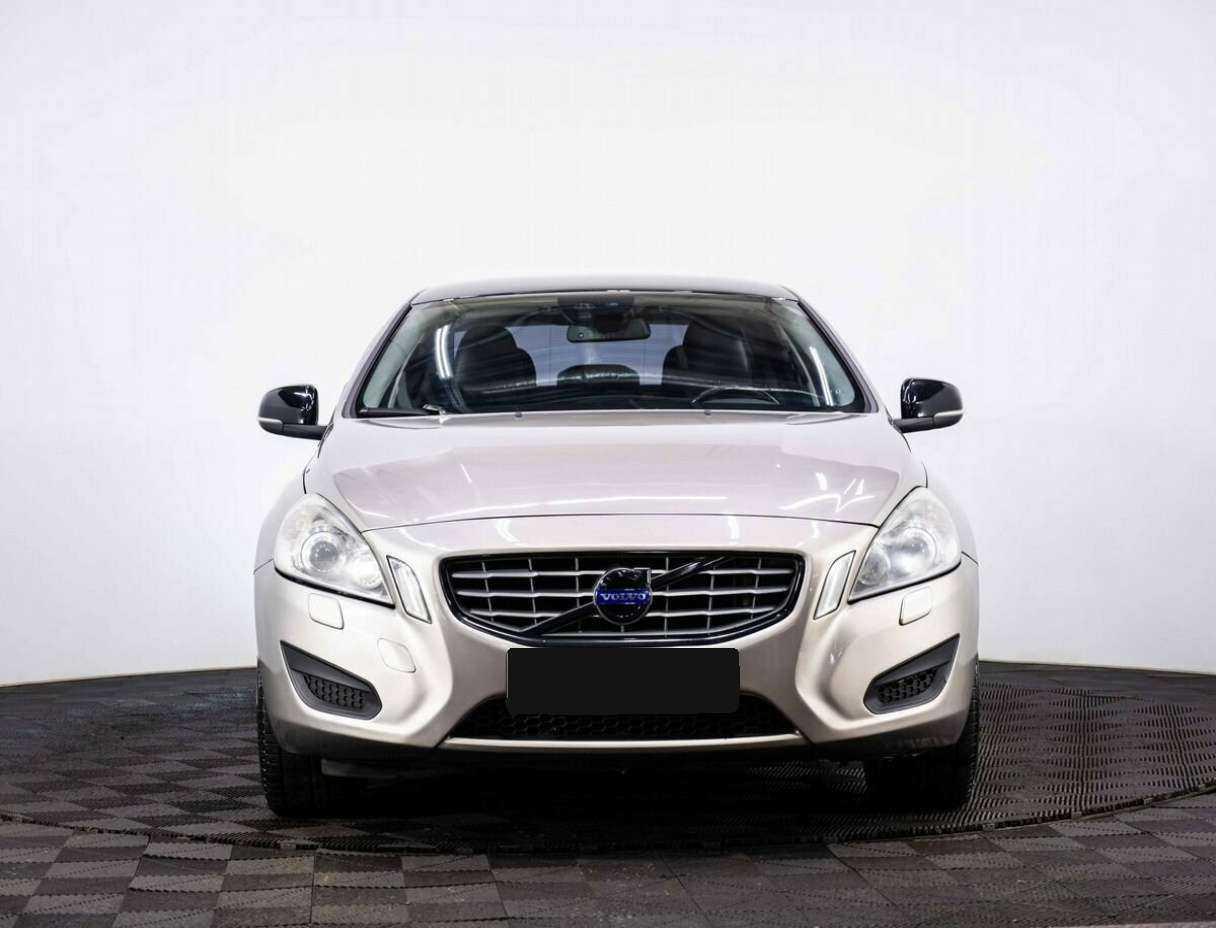 Купить Volvo S60 с пробегом. Фото: #1
