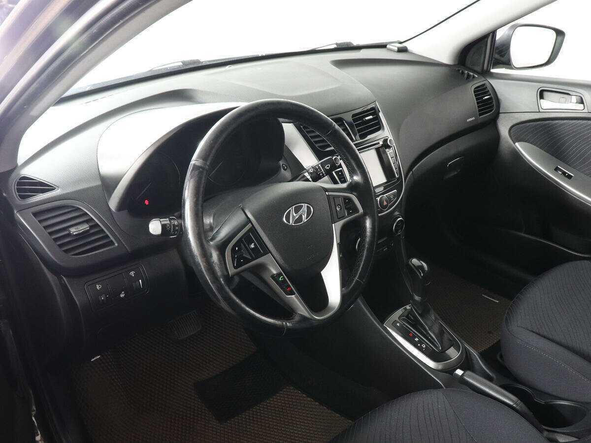 Купить Hyundai Solaris с пробегом. Фото: #7