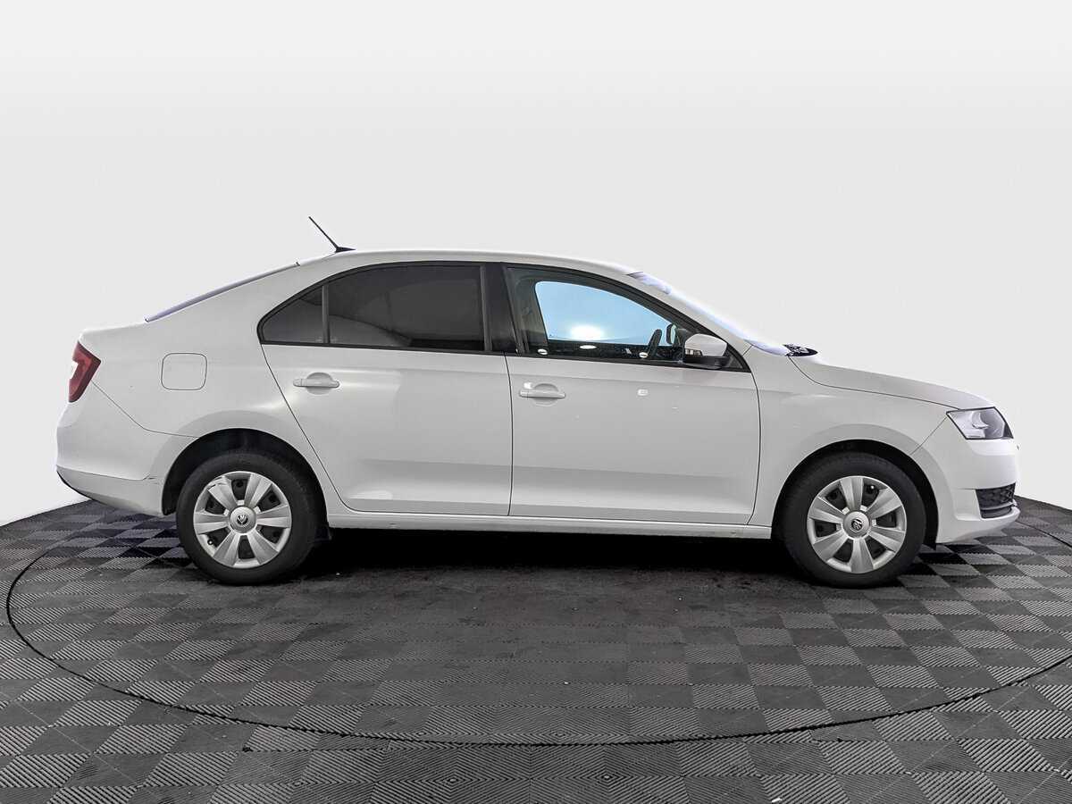 Купить Skoda Rapid с пробегом. Фото: #3