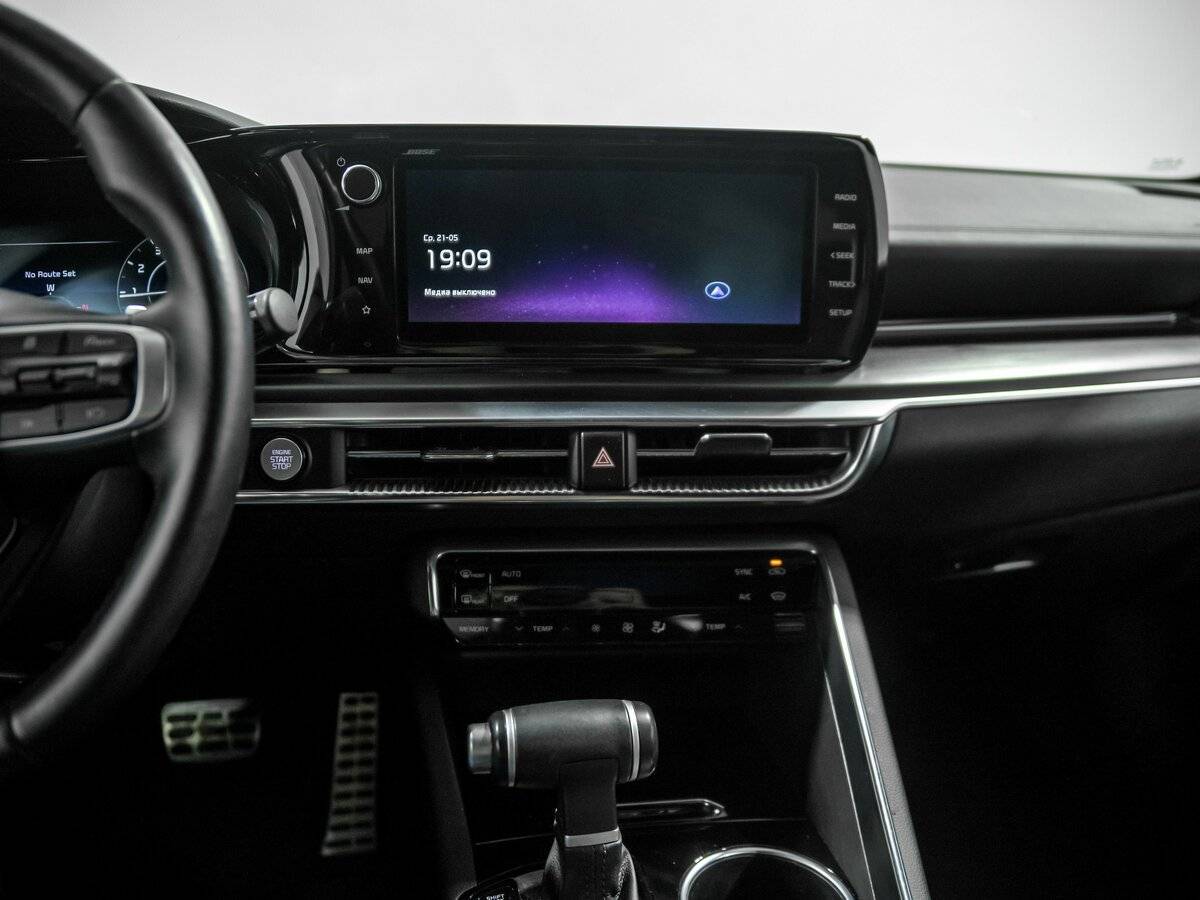 Купить Kia K5 с пробегом. Фото: #10