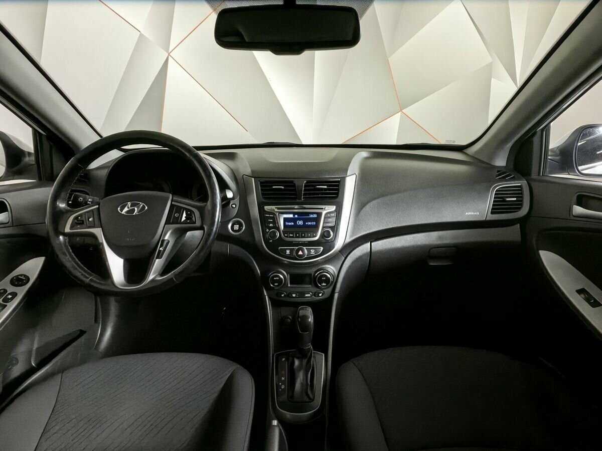 Купить Hyundai Solaris с пробегом. Фото: #9
