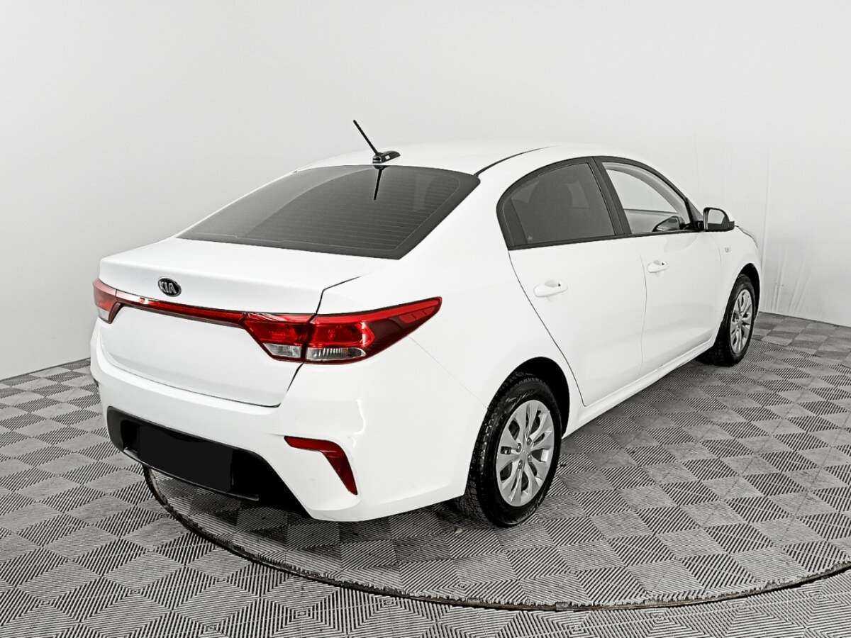 Купить Kia Rio с пробегом. Фото: #4