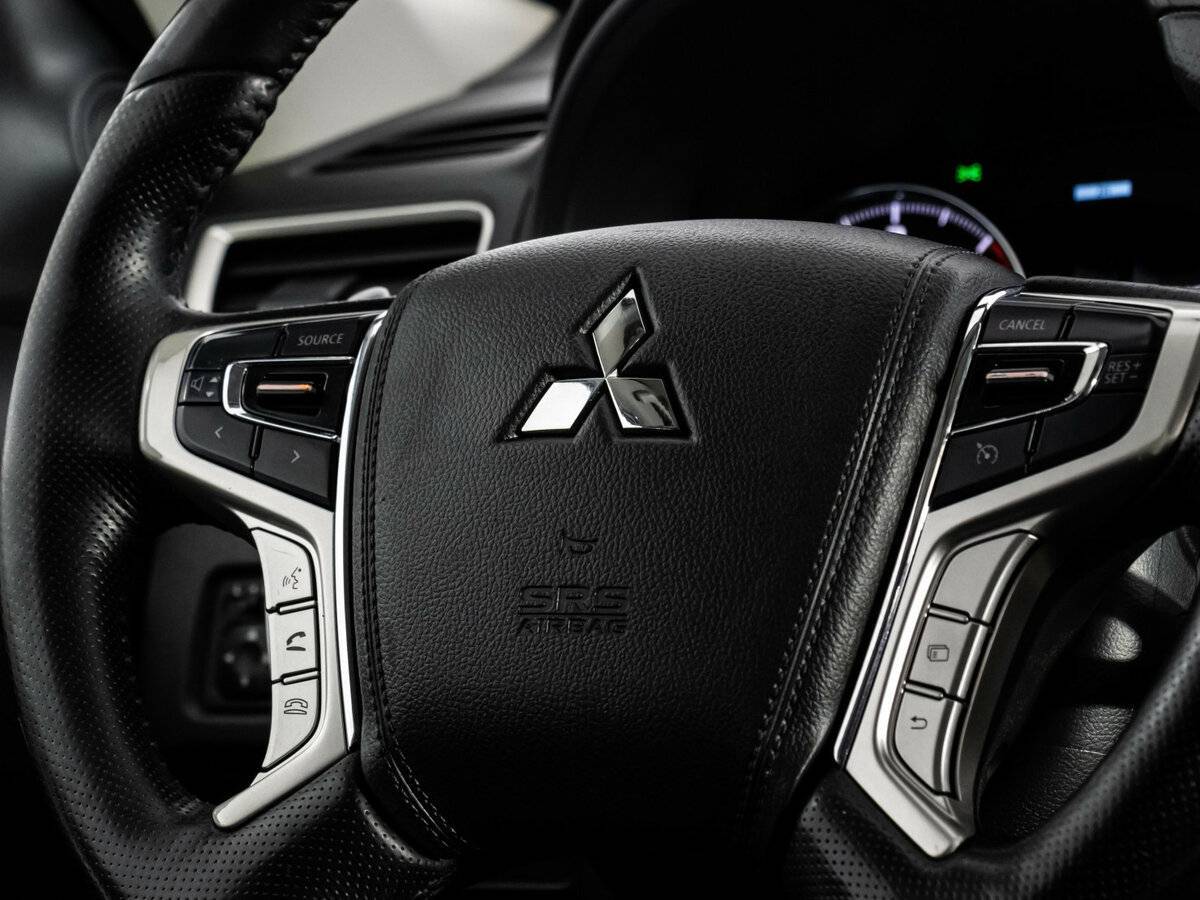 Купить Mitsubishi Pajero Sport с пробегом. Фото: #8