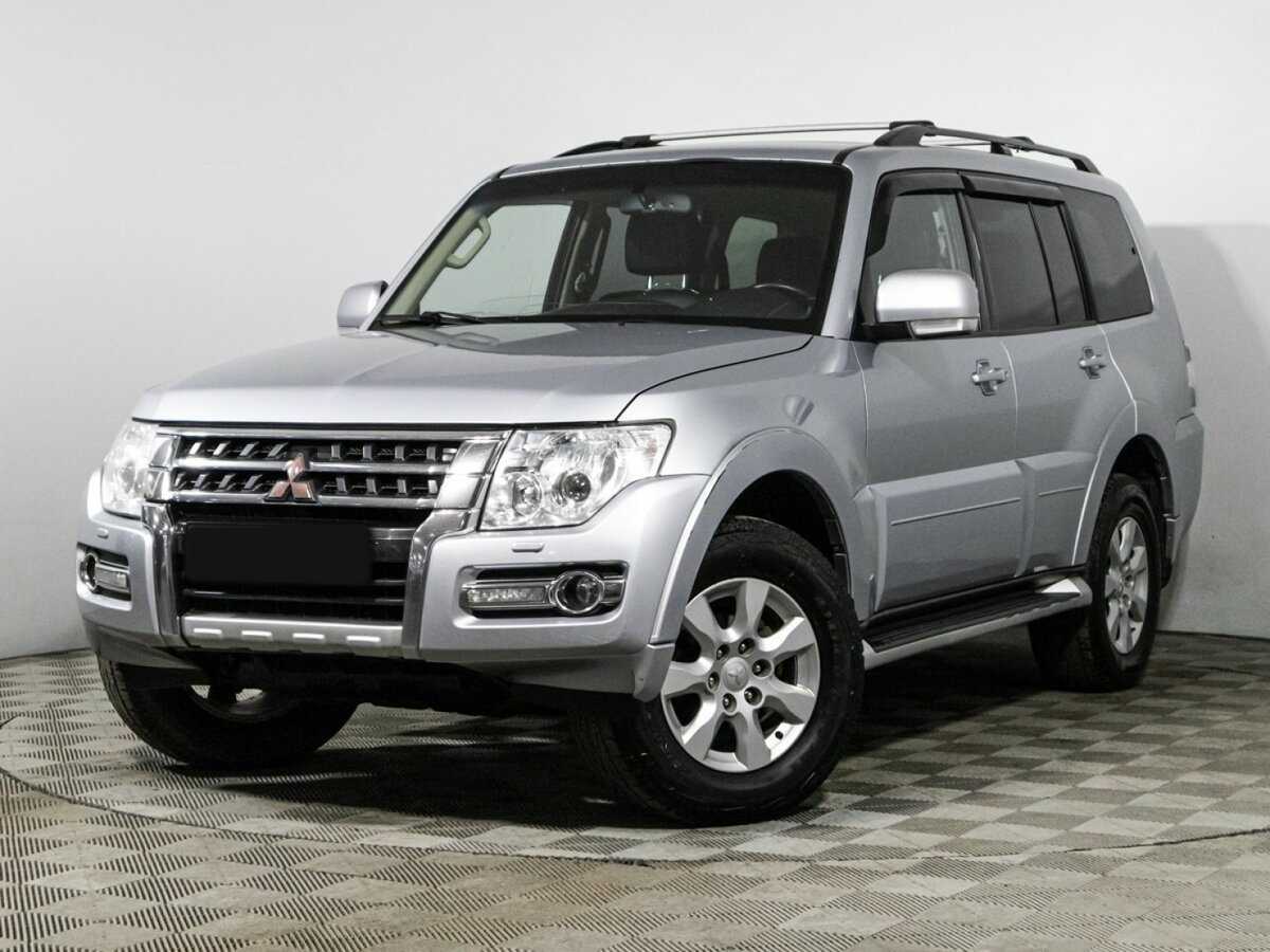 Купить Mitsubishi Pajero с пробегом. Посмотреть фото