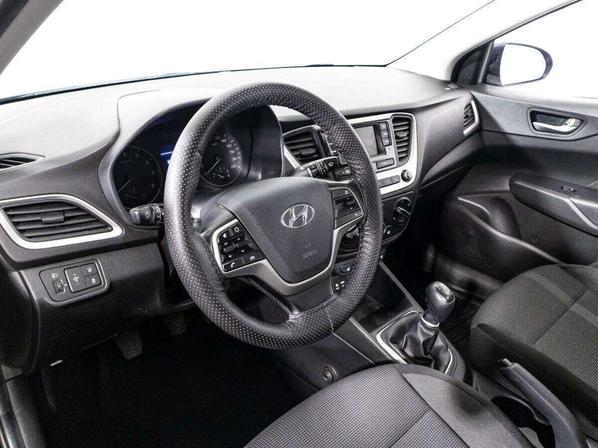 Купить Hyundai Solaris с пробегом. Фото: #10