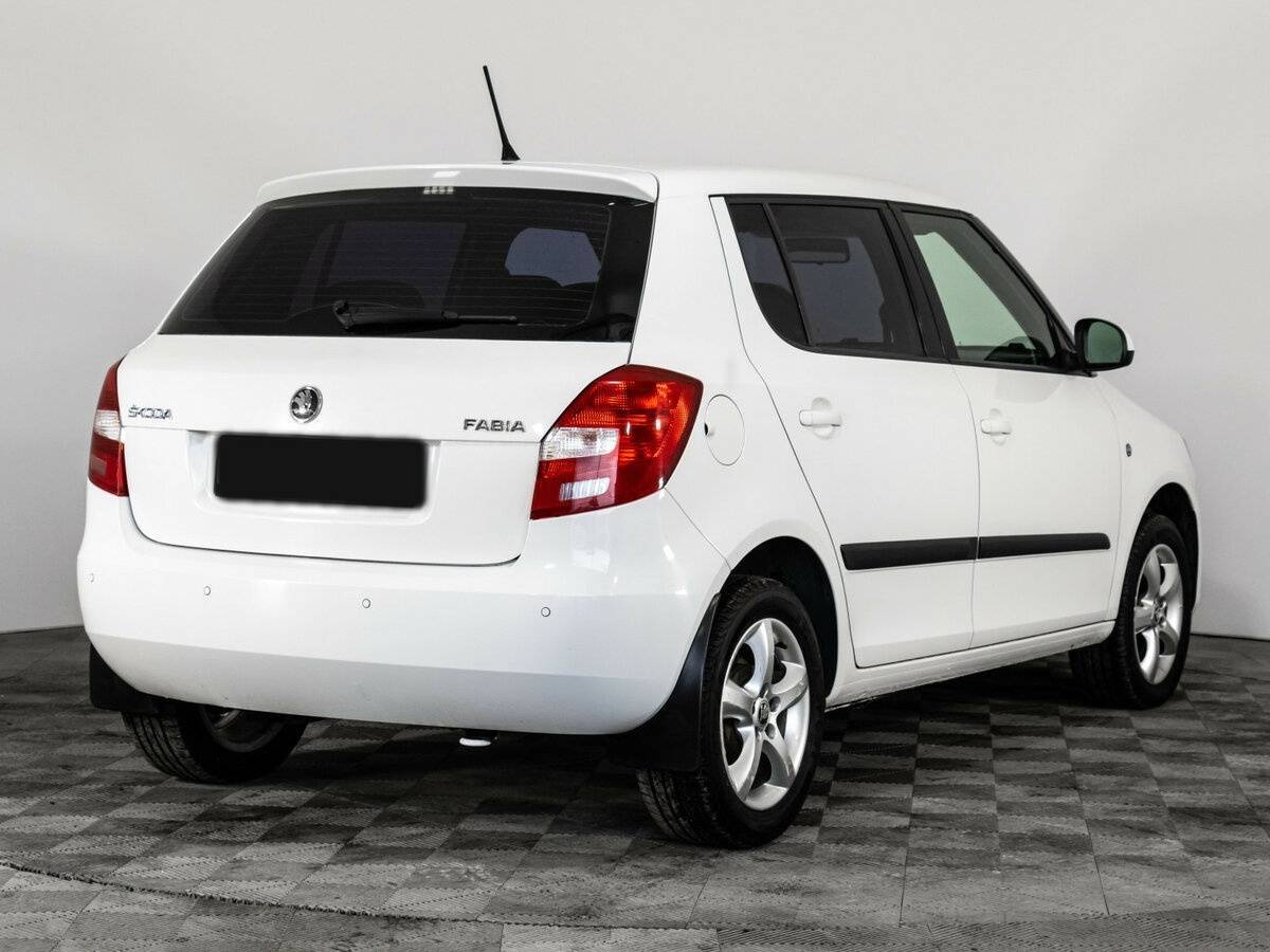 Купить Skoda Fabia с пробегом. Фото: #3