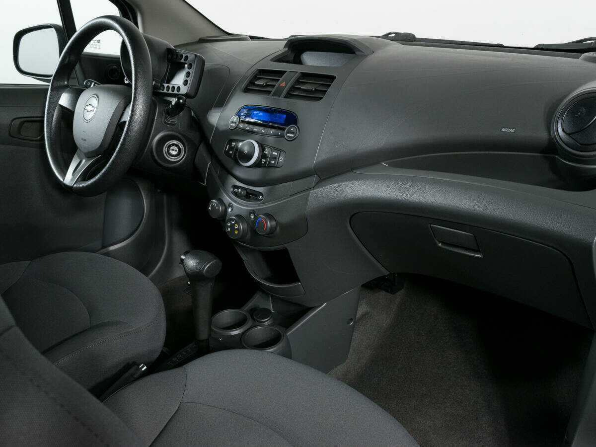 Купить Chevrolet Spark с пробегом. Фото: #9