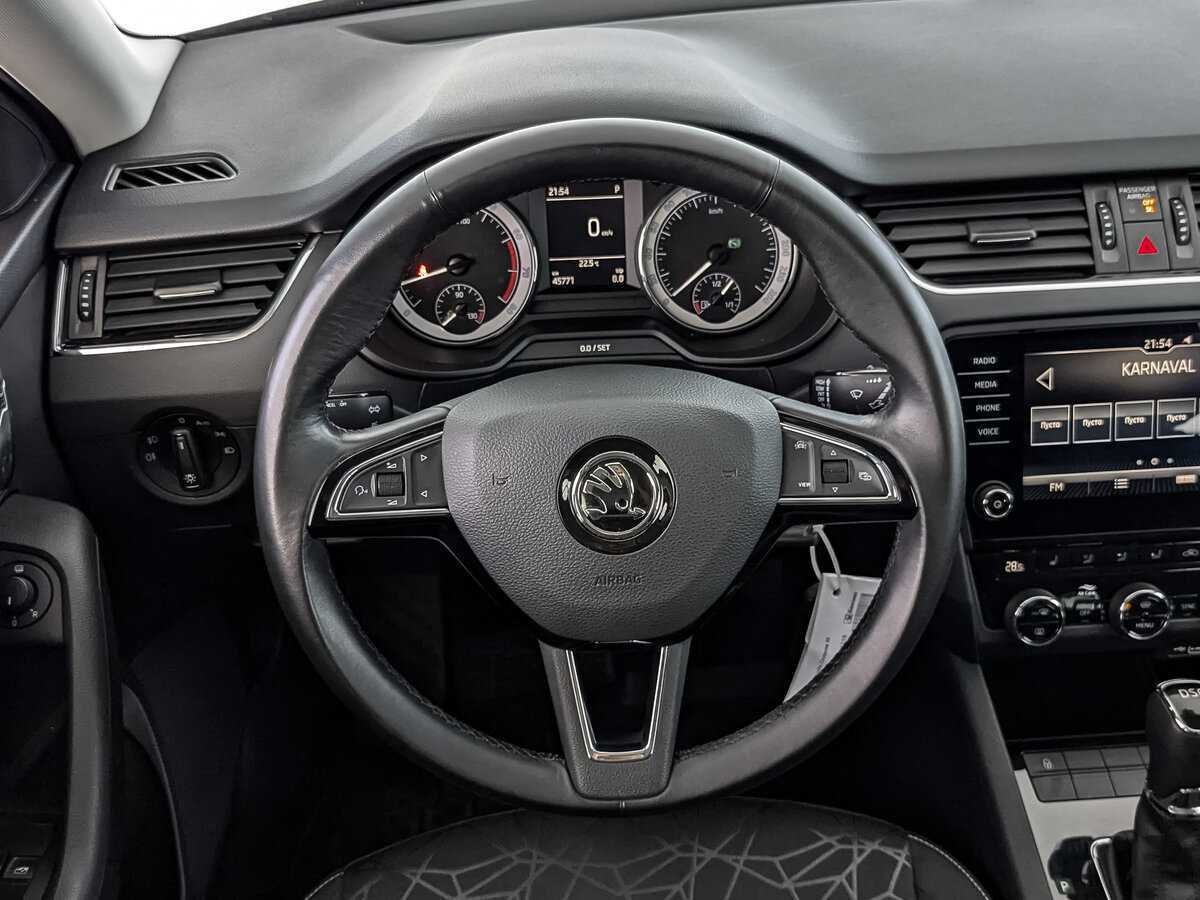 Купить Skoda Octavia с пробегом. Фото: #18