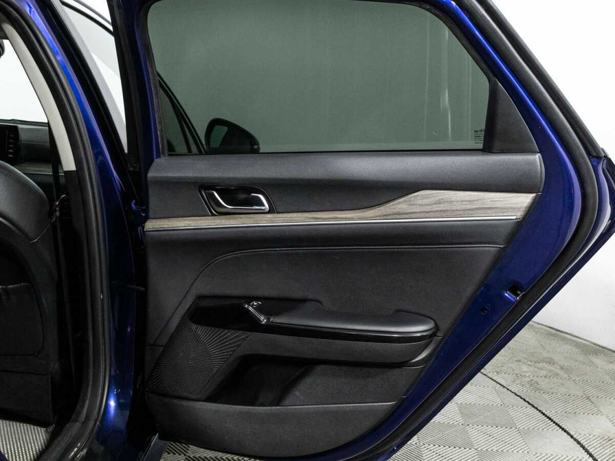 Купить Kia K5 с пробегом. Фото: #28