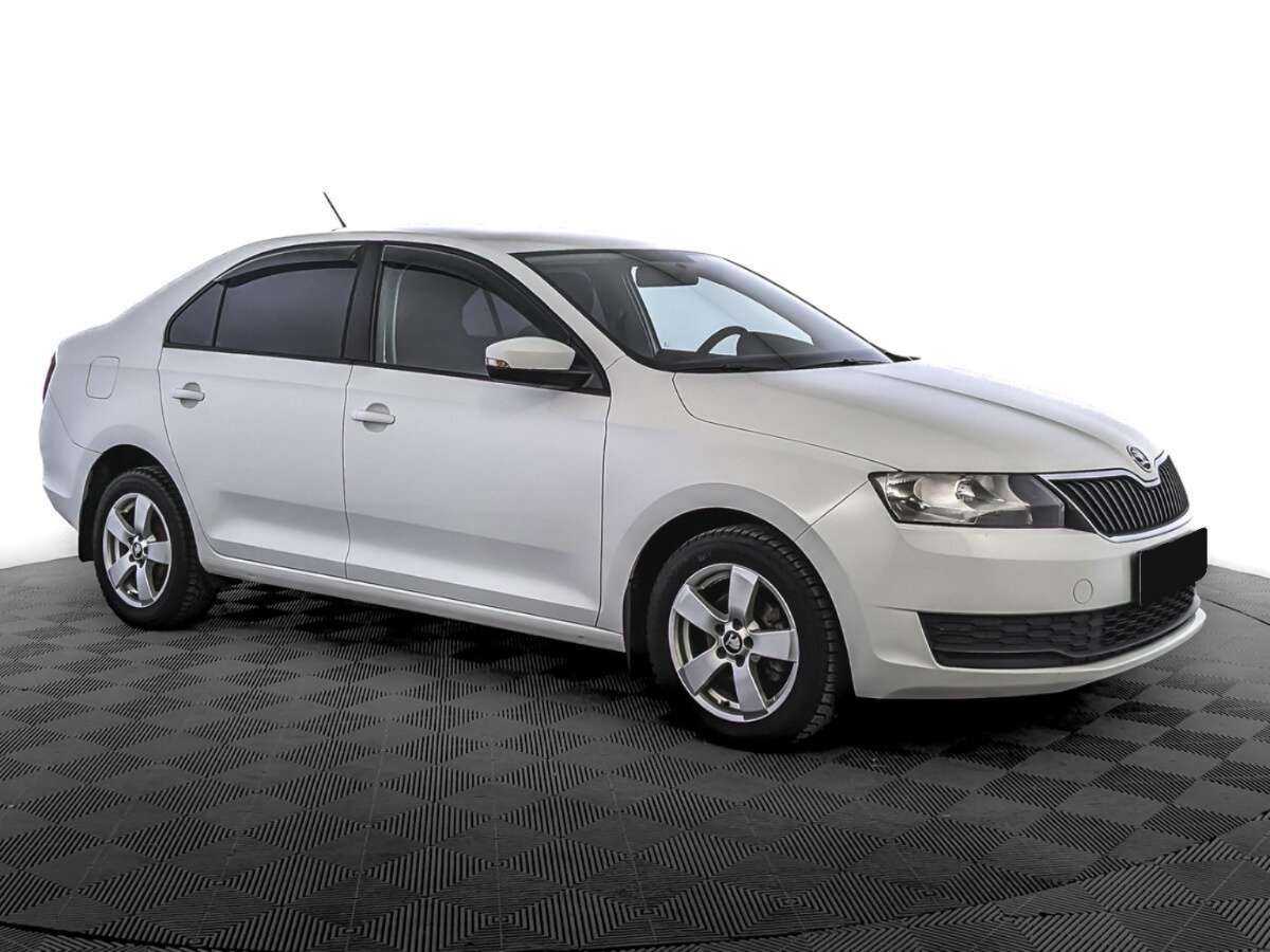 Купить Skoda Rapid с пробегом. Фото: #2