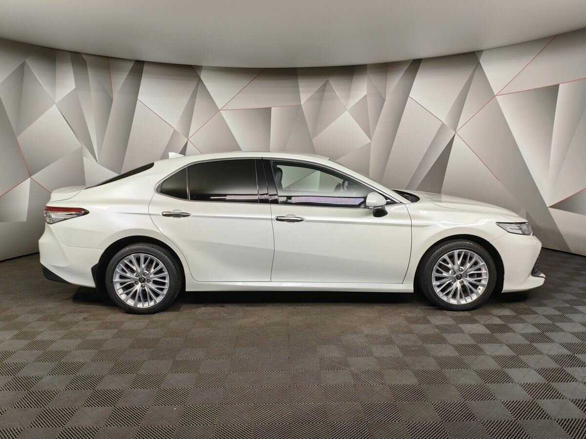 Купить Toyota Camry с пробегом. Фото: #5