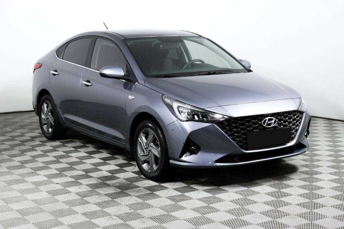 Купить Hyundai Solaris с пробегом. Фото: #2
