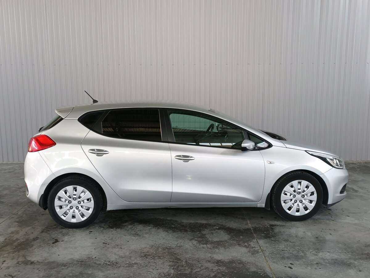 Купить Kia Ceed с пробегом. Фото: #3