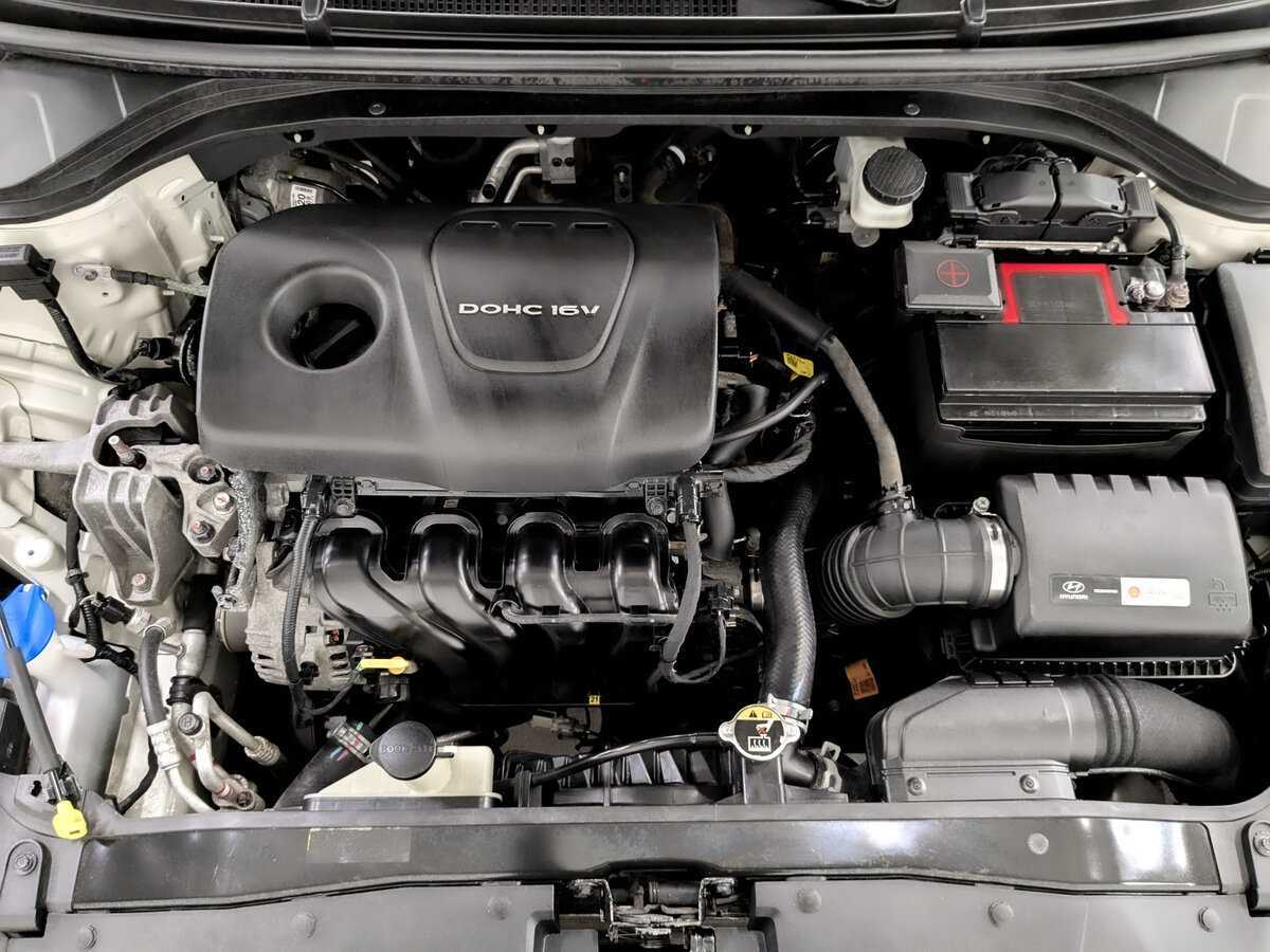 Купить Hyundai Elantra с пробегом. Фото: #8