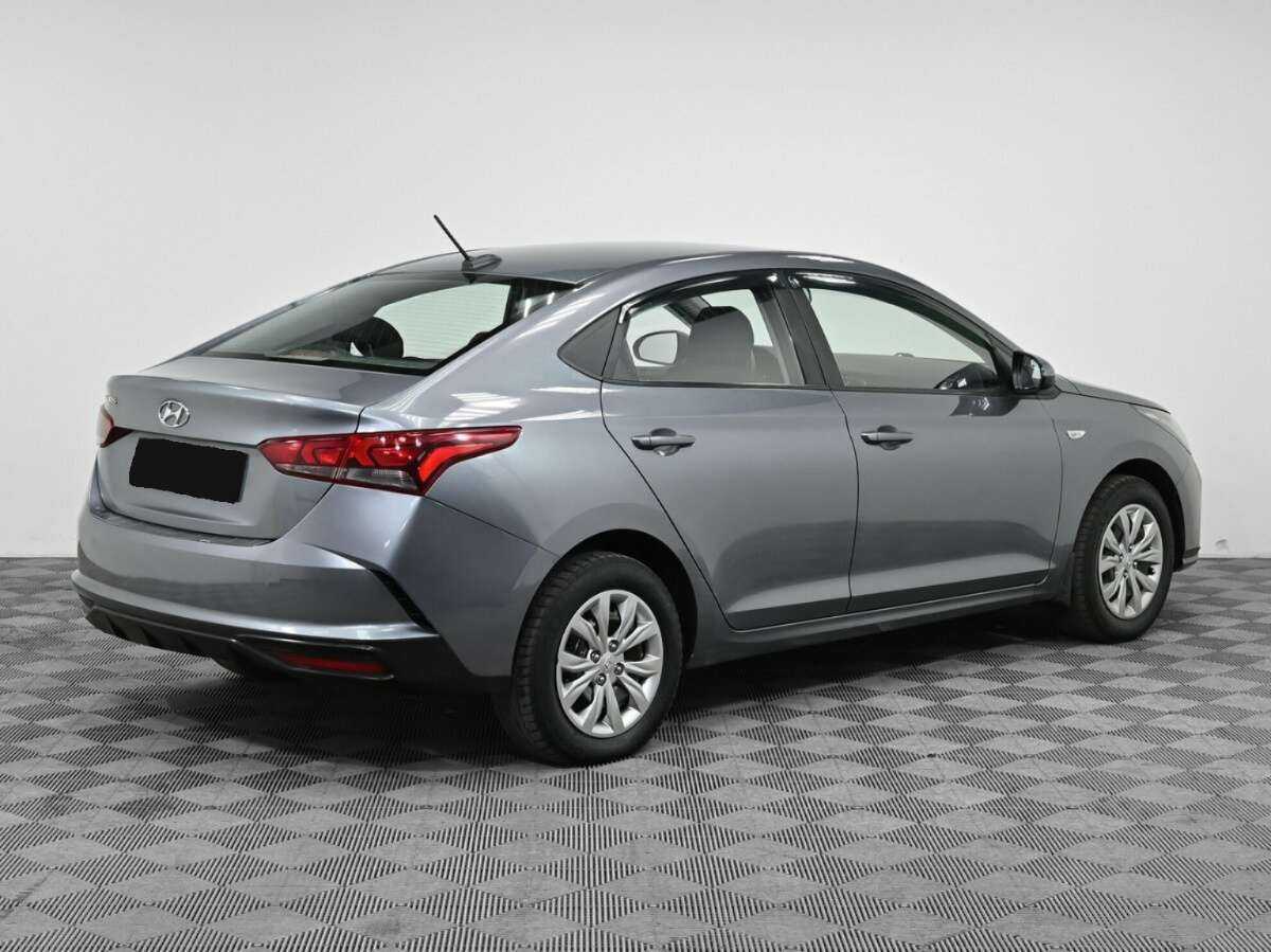 Купить Hyundai Solaris с пробегом. Фото: #1