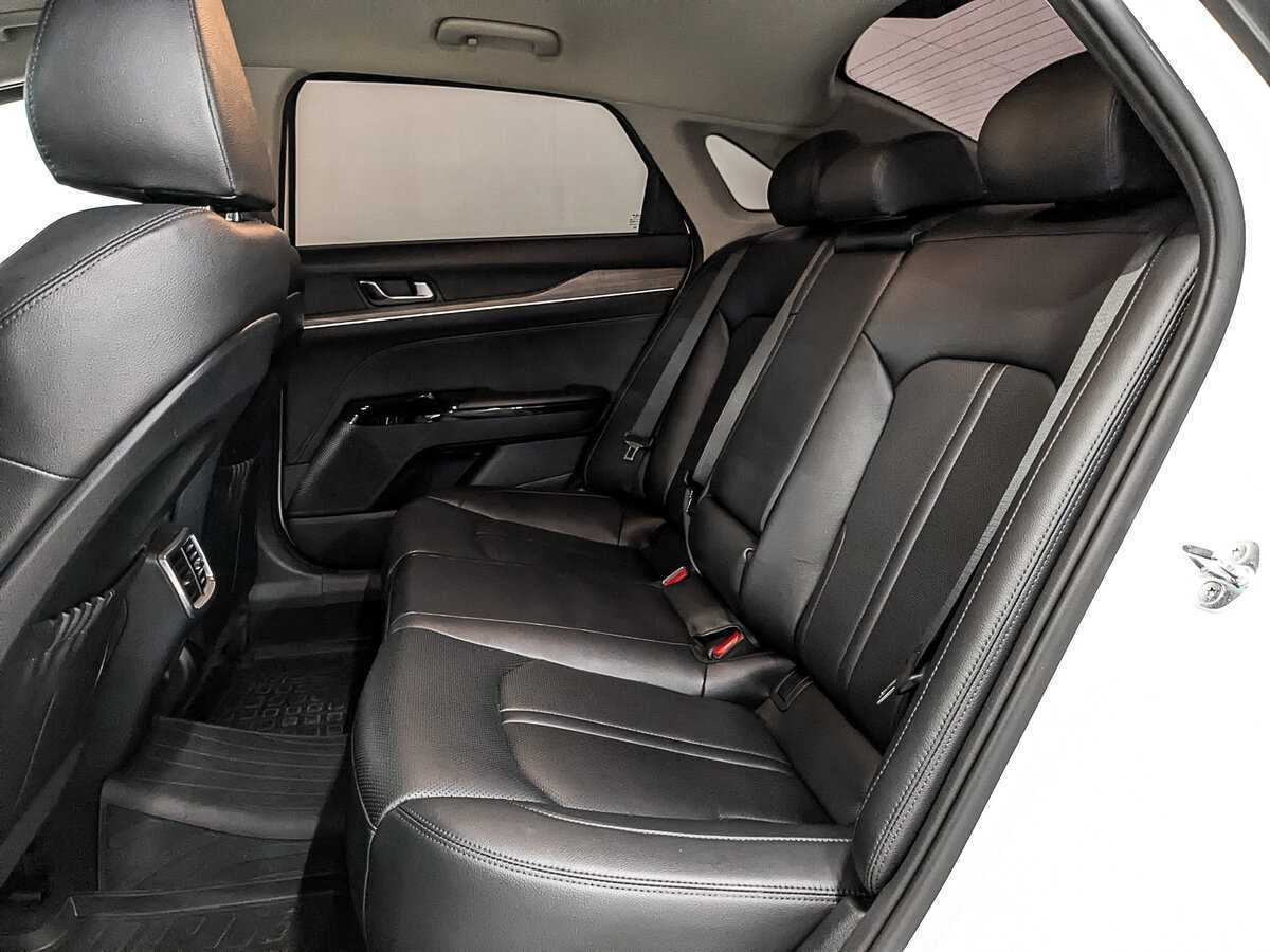 Купить Kia K5 с пробегом. Фото: #15