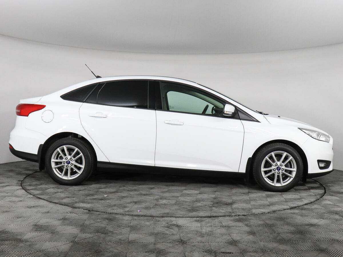 Купить Ford Focus с пробегом. Фото: #3