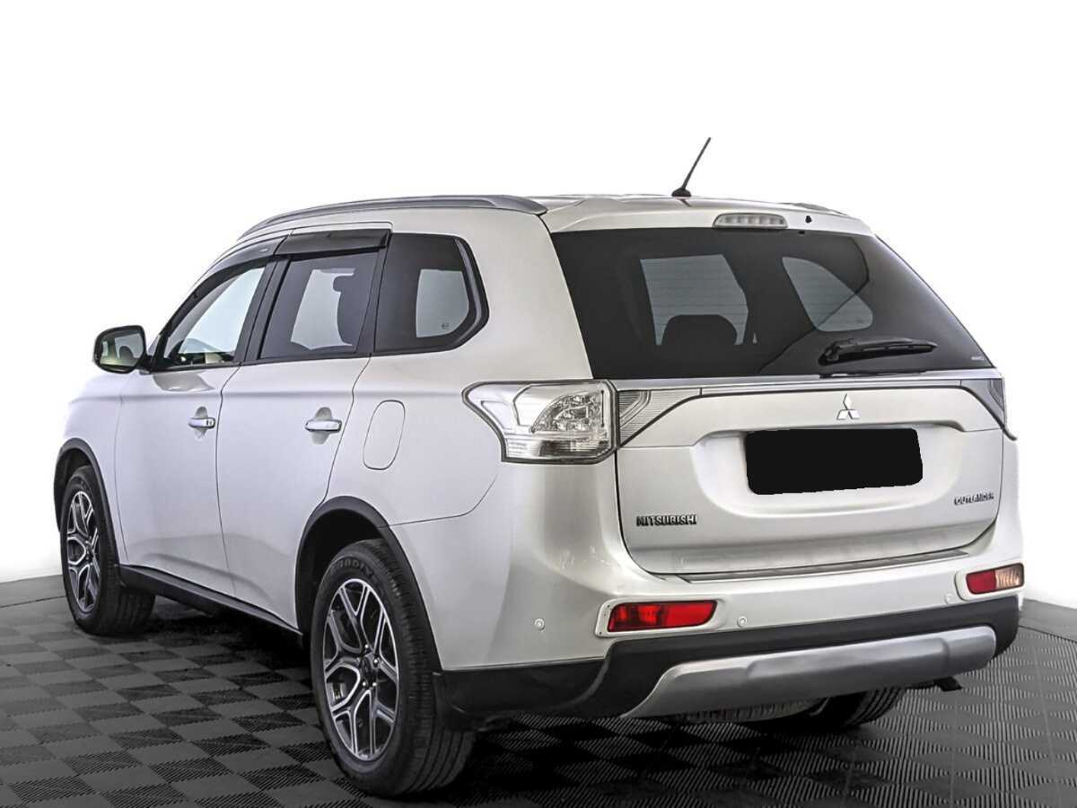 Купить Mitsubishi Outlander с пробегом. Фото: #6