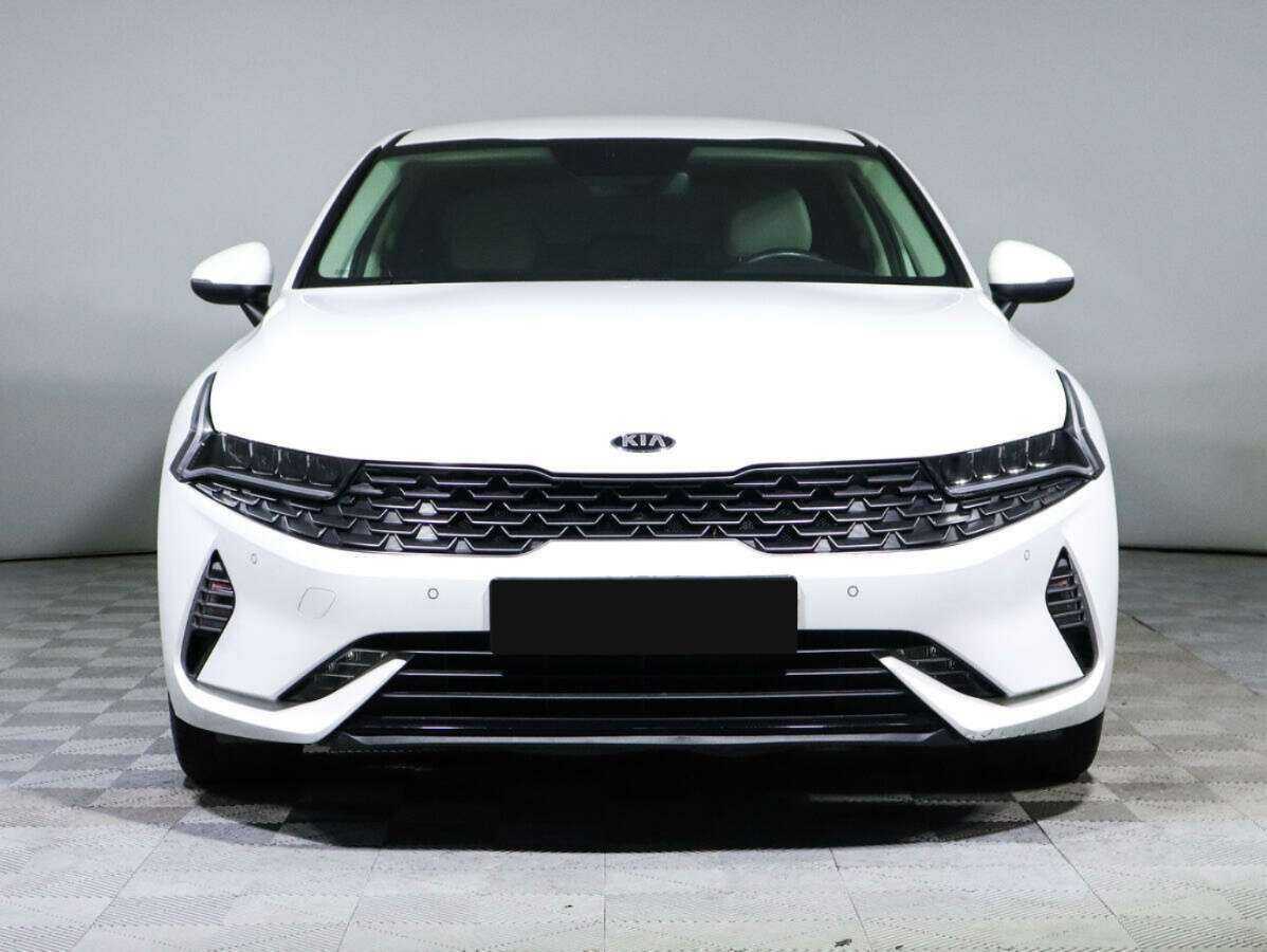 Купить Kia K5 с пробегом. Фото: #1