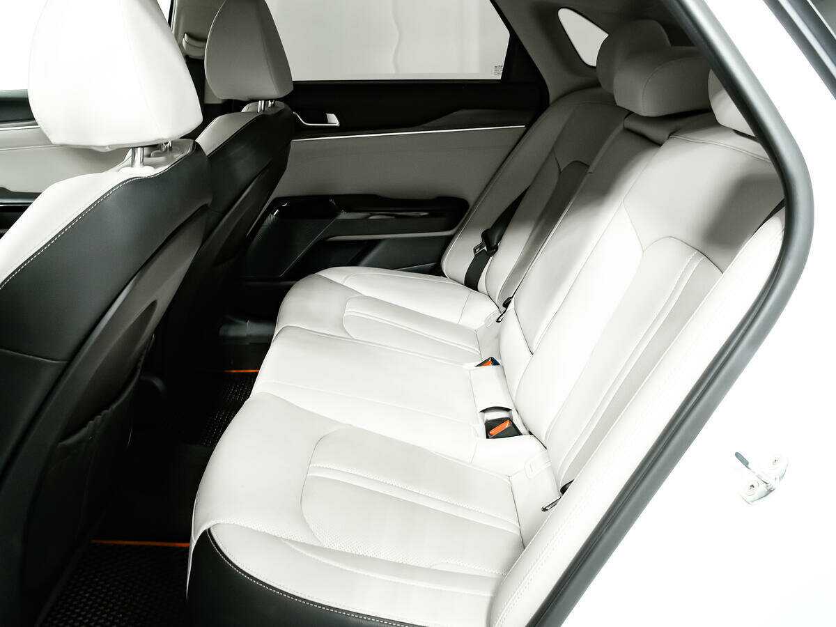 Купить Kia K5 с пробегом. Фото: #10