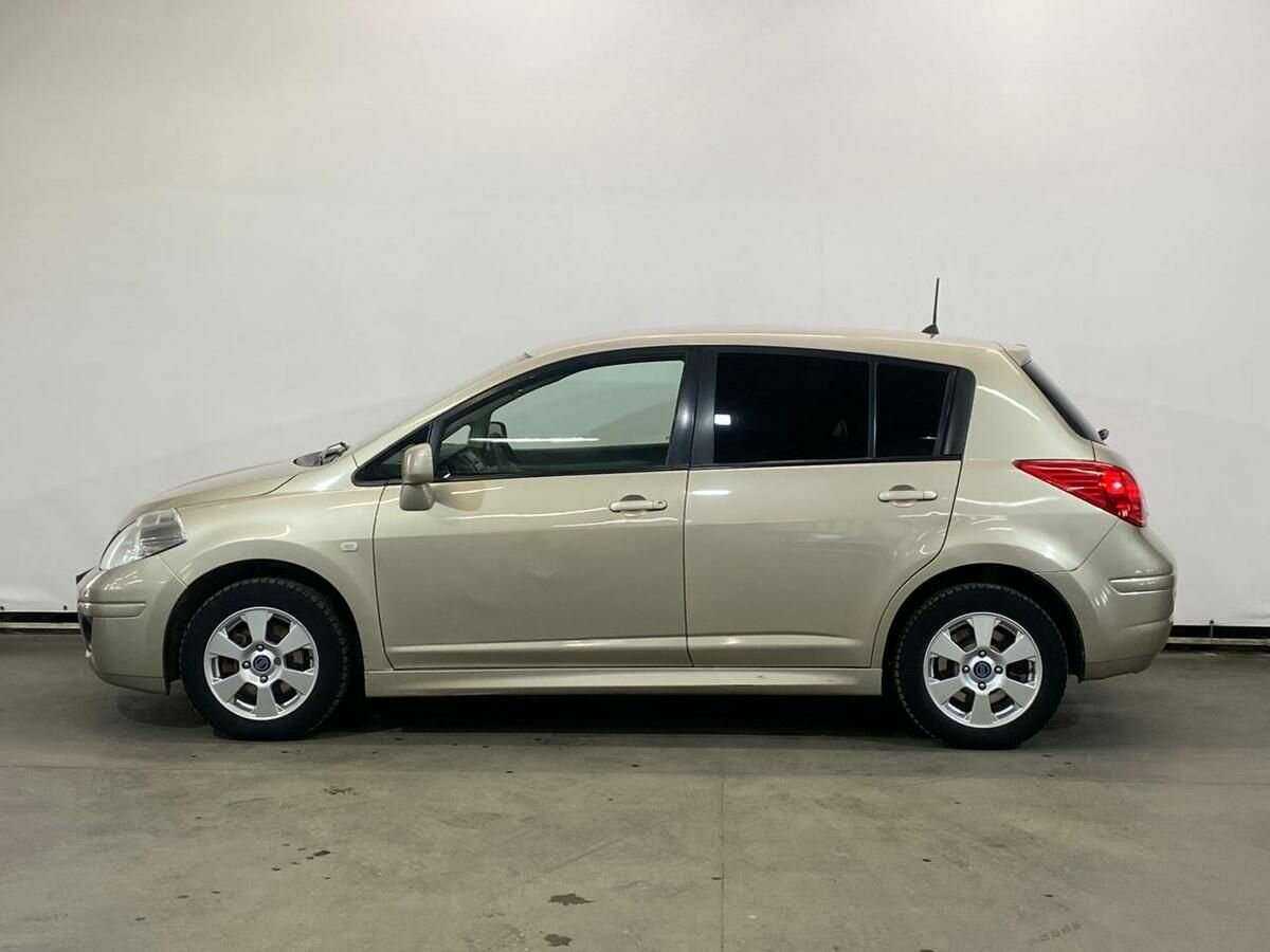 Купить Nissan Tiida с пробегом. Фото: #7