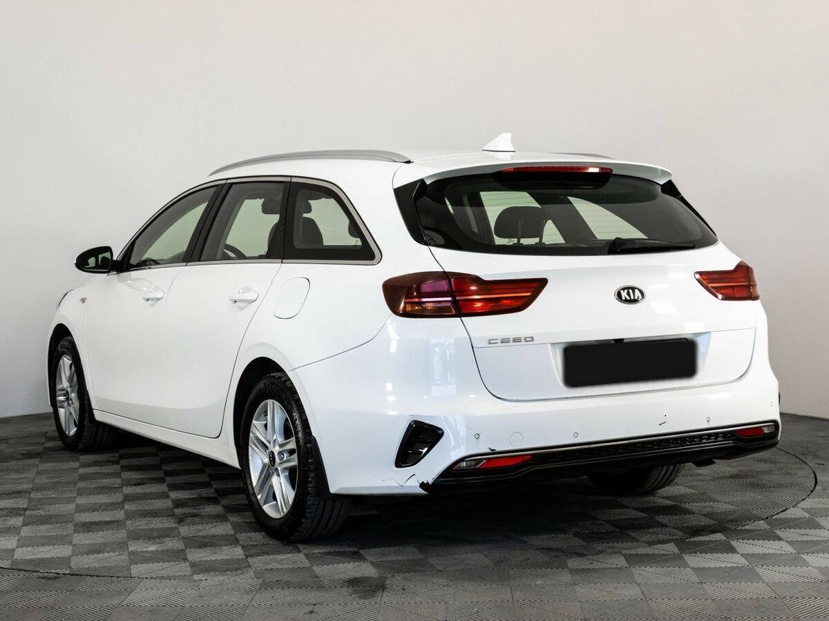 Купить Kia Ceed с пробегом. Фото: #5