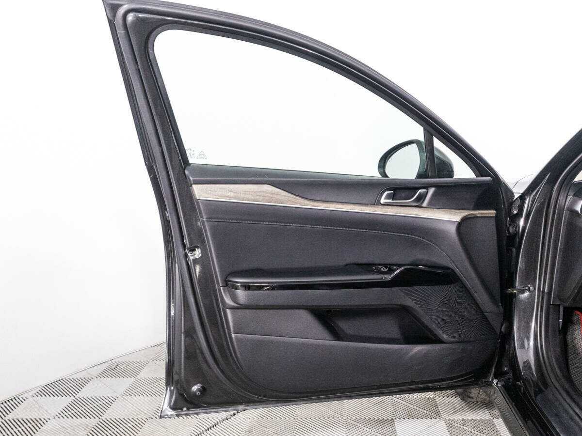 Купить Kia K5 с пробегом. Фото: #21