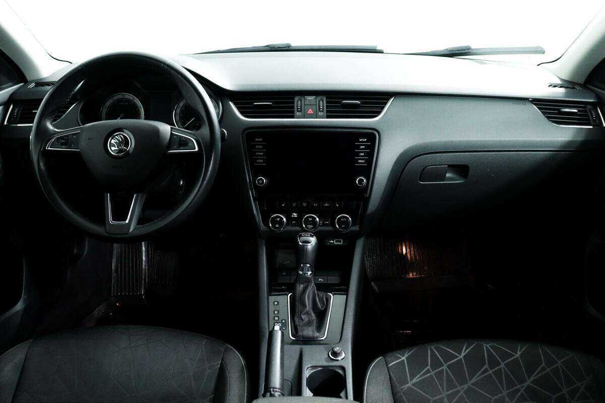 Купить Skoda Octavia с пробегом. Фото: #9