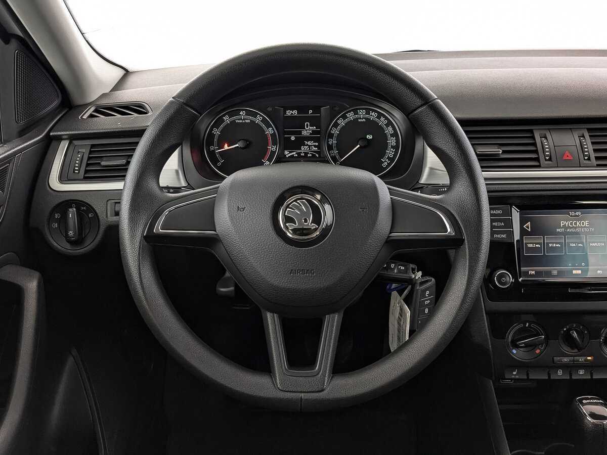 Купить Skoda Rapid с пробегом. Фото: #17