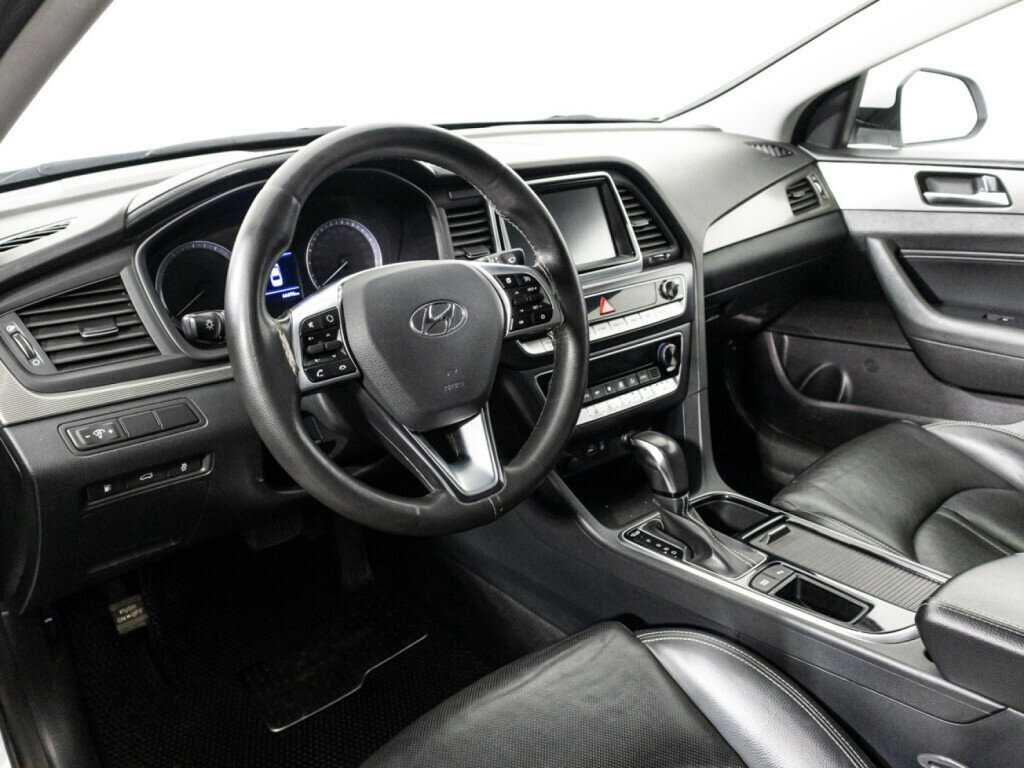 Купить Hyundai Sonata с пробегом. Фото: #10