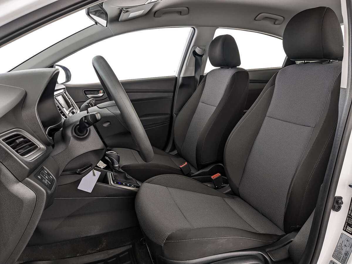 Купить Hyundai Solaris с пробегом. Фото: #15